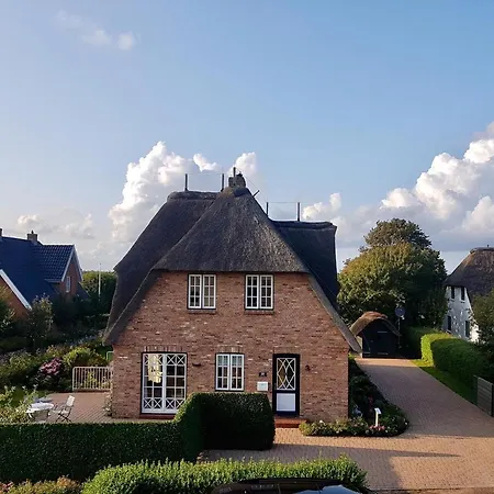 Holiday home Jettes Hus
